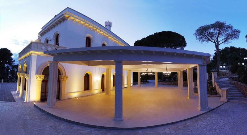 Le Scuderie Di Villa Ravenna Sannicola Exterior foto