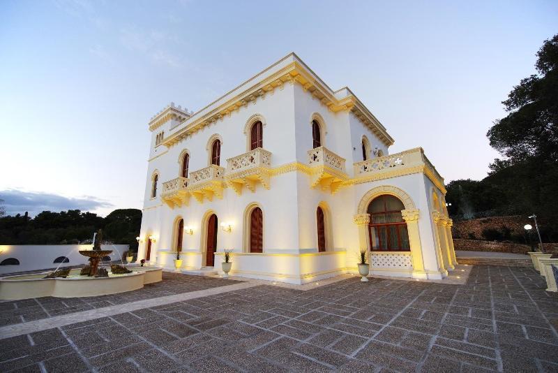 Le Scuderie Di Villa Ravenna Sannicola Exterior foto