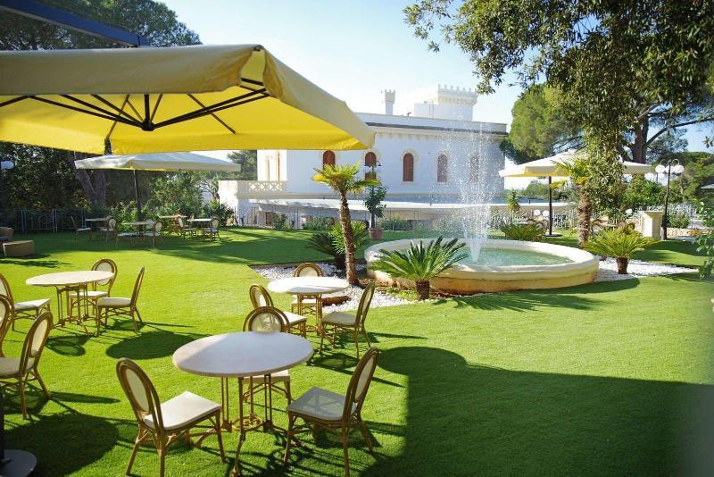 Le Scuderie Di Villa Ravenna Sannicola Exterior foto