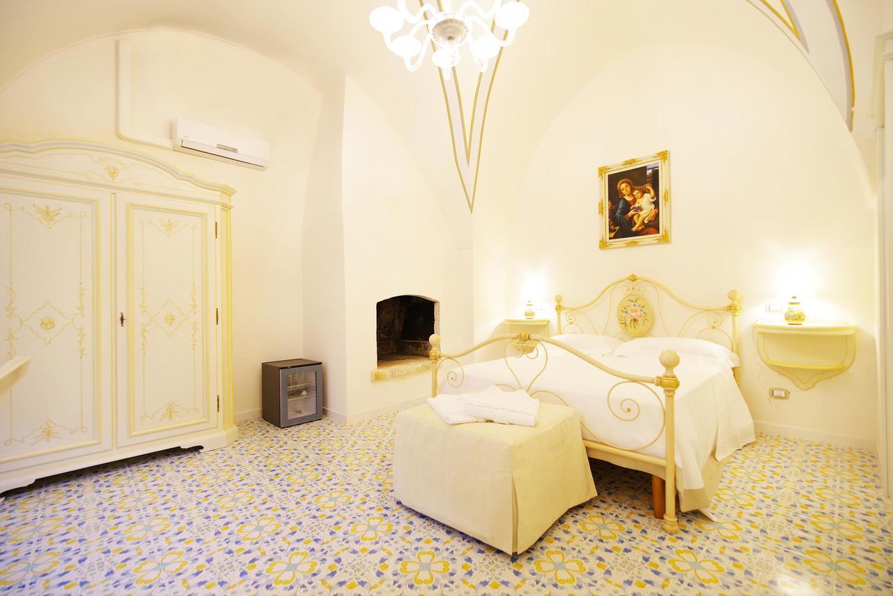 Le Scuderie Di Villa Ravenna Sannicola Exterior foto